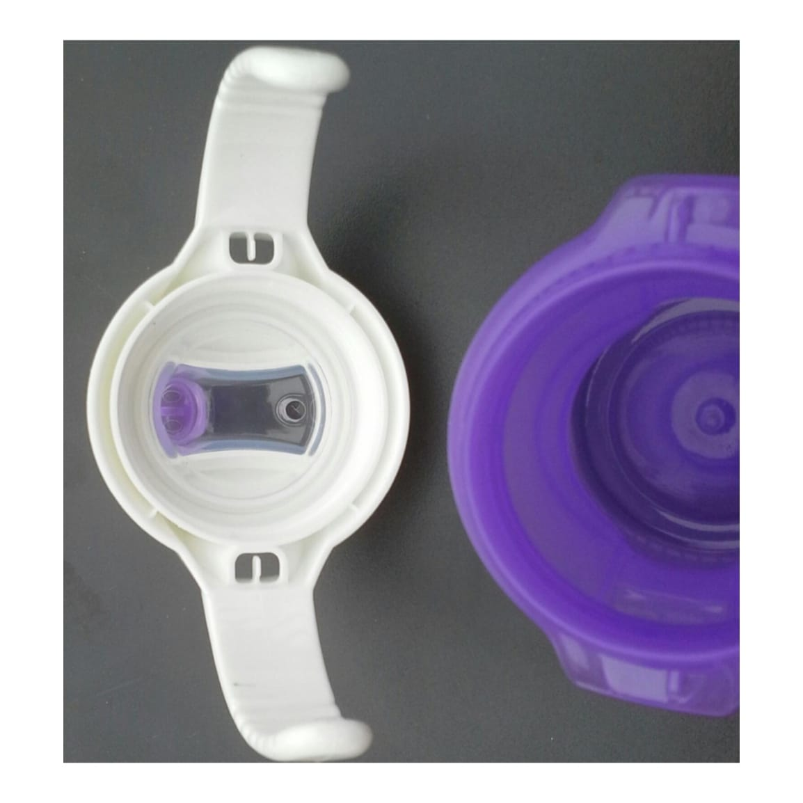 Bite_Proof_Trainer_Cup_click_lock4